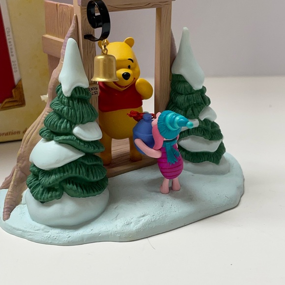 Hallmark Ornament Gift Exchange, Winnie the Pooh Collection 2005 new in box. - Picture 13 of 13